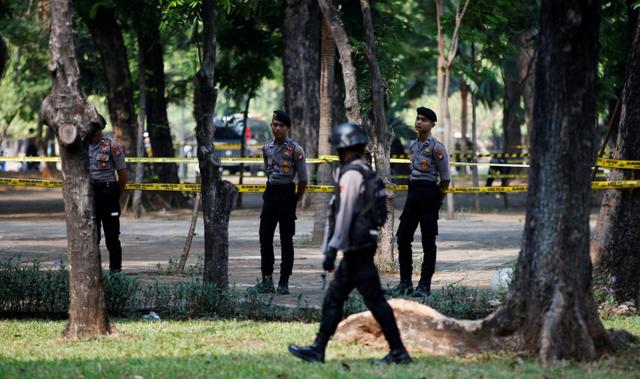 印尼总统府附近一公园发生爆炸，2军队人员受伤送医