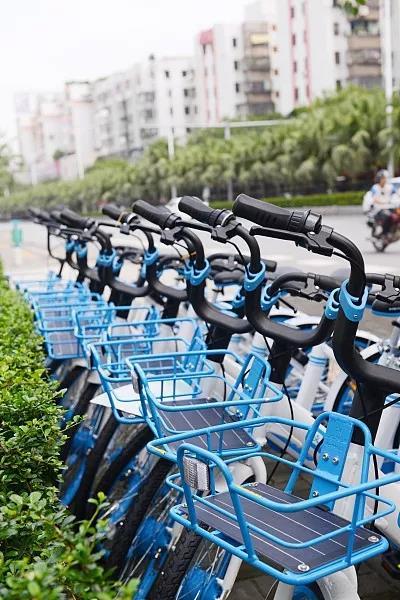 上海清理废旧共享单车，问题来了：它是什么垃圾？