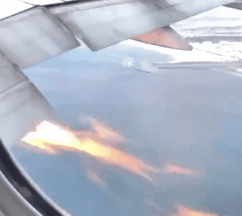 波音777空中喷火，乘客经历“生命最可怕5分钟”