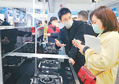 稳外贸最新举措：打出“组合拳” 稳住“基本盘”