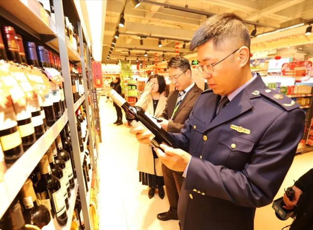 ​因未贴中文背标，3瓶零售价100余元的葡萄酒被罚3万元