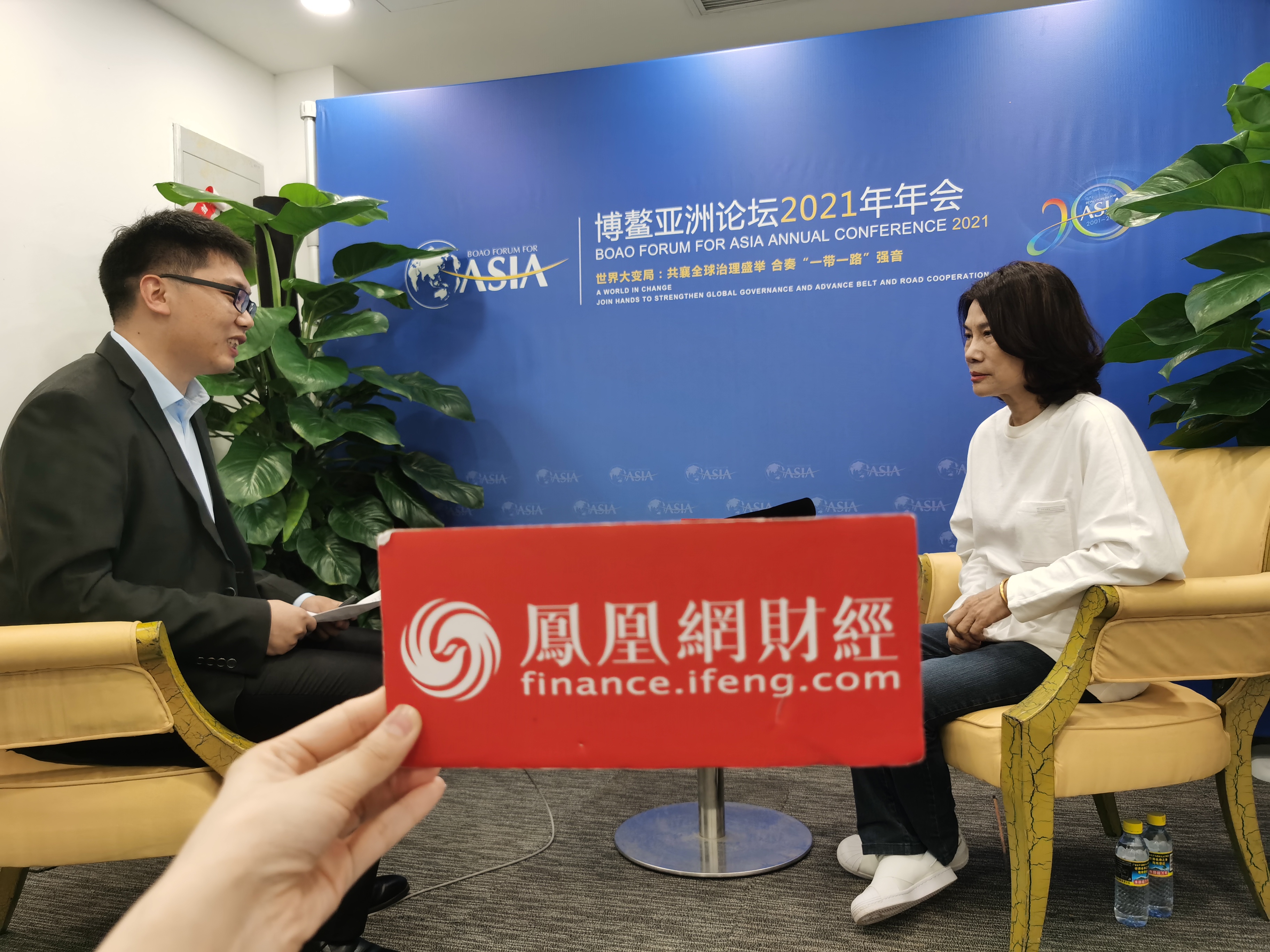 董明珠：一家三口八九十平房子很不错了，年轻人别攀比