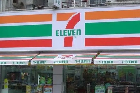 员工爆料使用过期近1个月食材，711承认并道歉