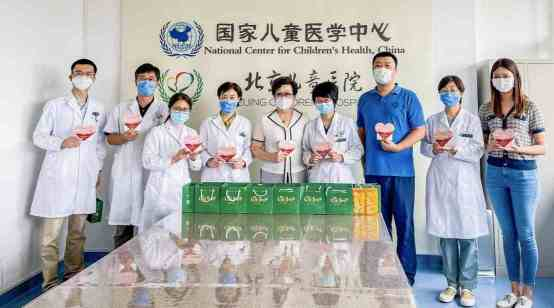 中国医师节在即，轻松筹发起白衣天使守护计划，启动千家医院中国行
